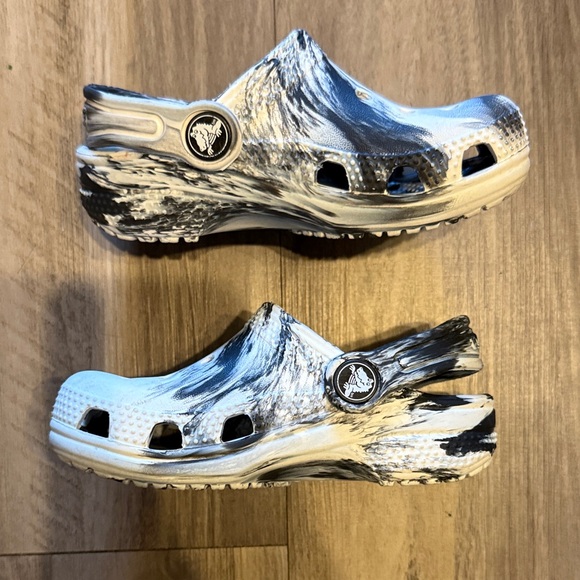 CROCS Kids' Black and White Water Shoes - Picture 2 of 5